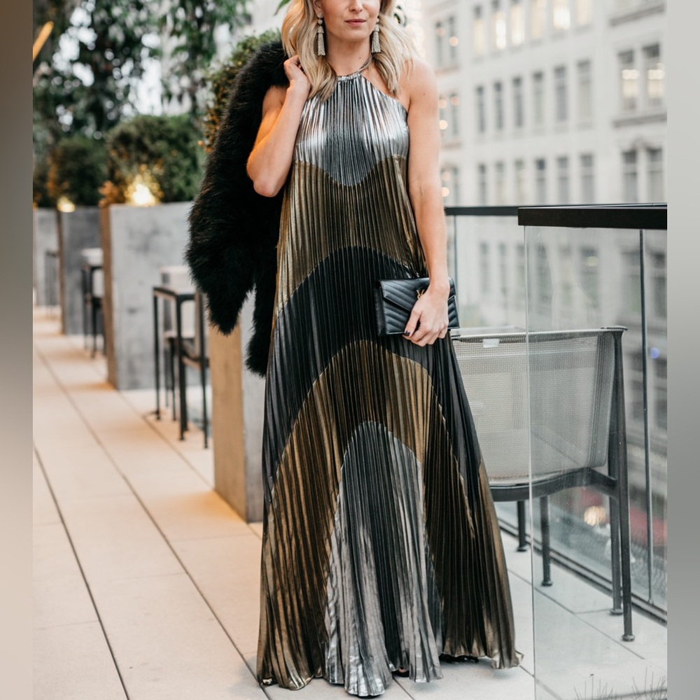 BCBGMAXAZRIA Metallic Silver Gold Colorblocked Pleated Gown XS NWT - Picture 5 of 16